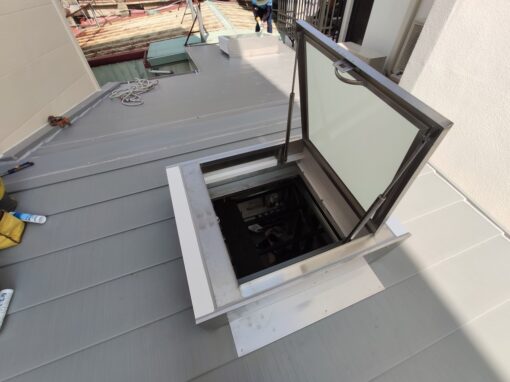Combo Giếng trời kết hợp nắp thăm trần và Thang gấp thông minh