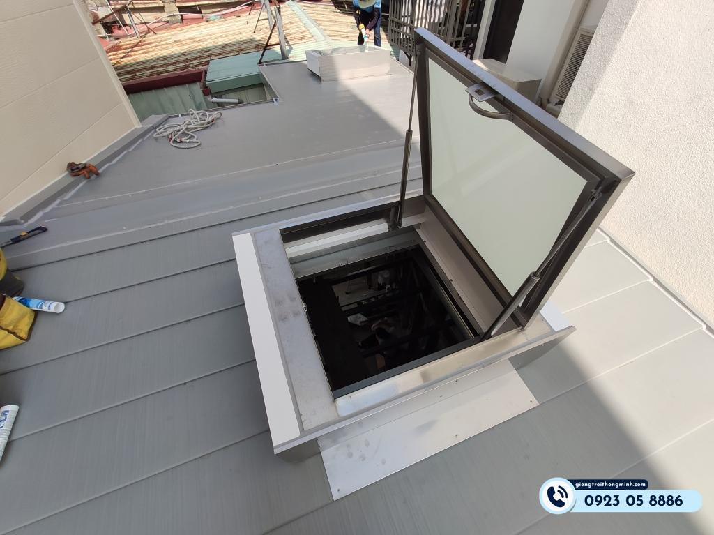 Combo Giếng trời kết hợp nắp thăm trần và Thang gấp thông minh 3m