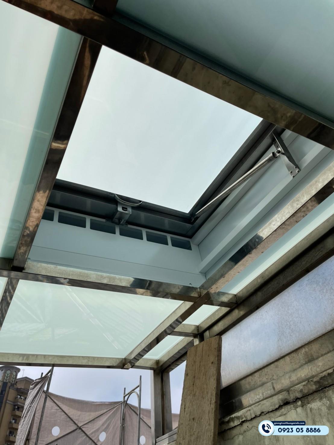 Giếng trời thông minh kết hợp Nắp thăm trần 1100x900 (mm) - Ảnh 4