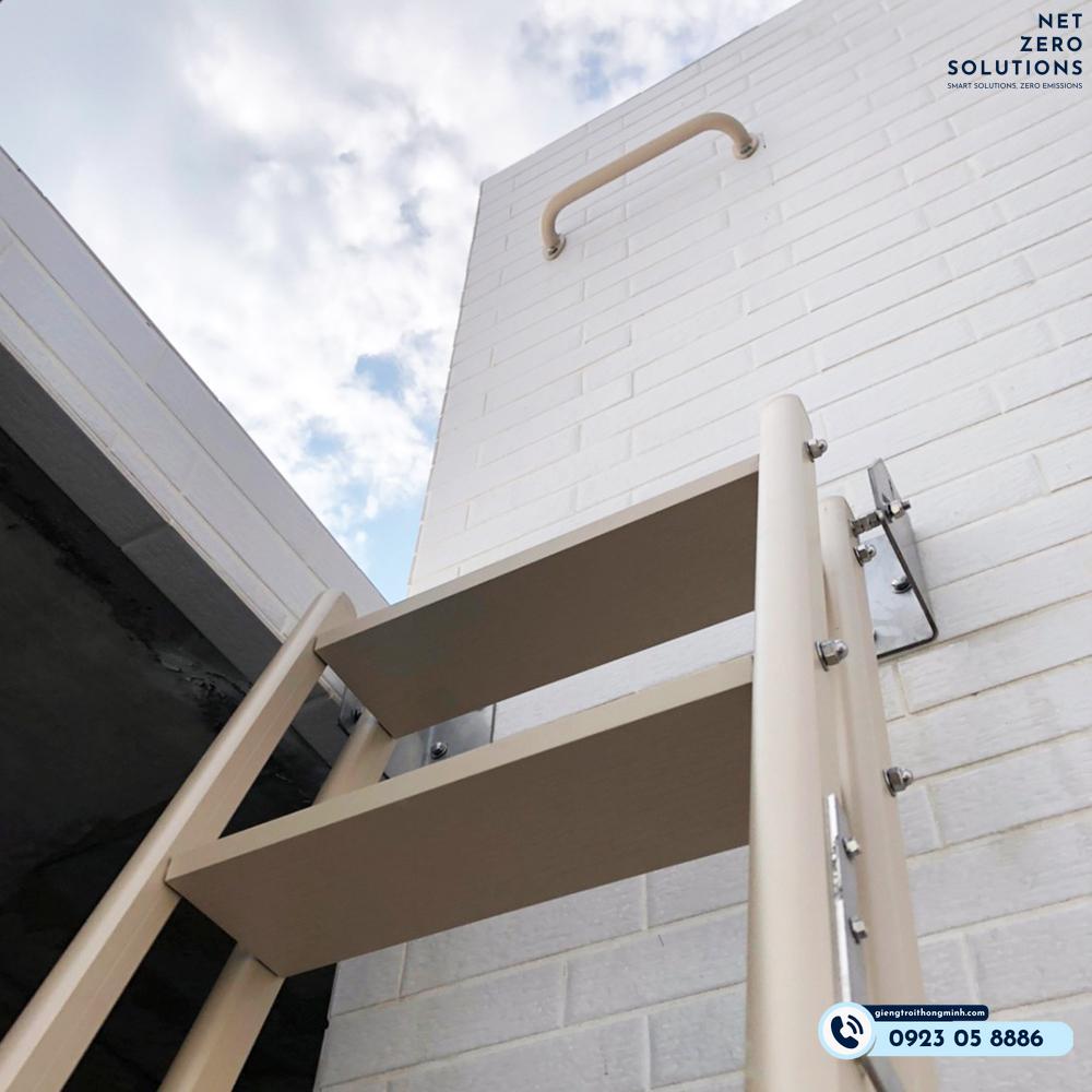 Tay nắm cầu thang thông minh loại nhỏ