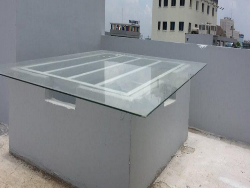 Khung giếng trời bằng kính
