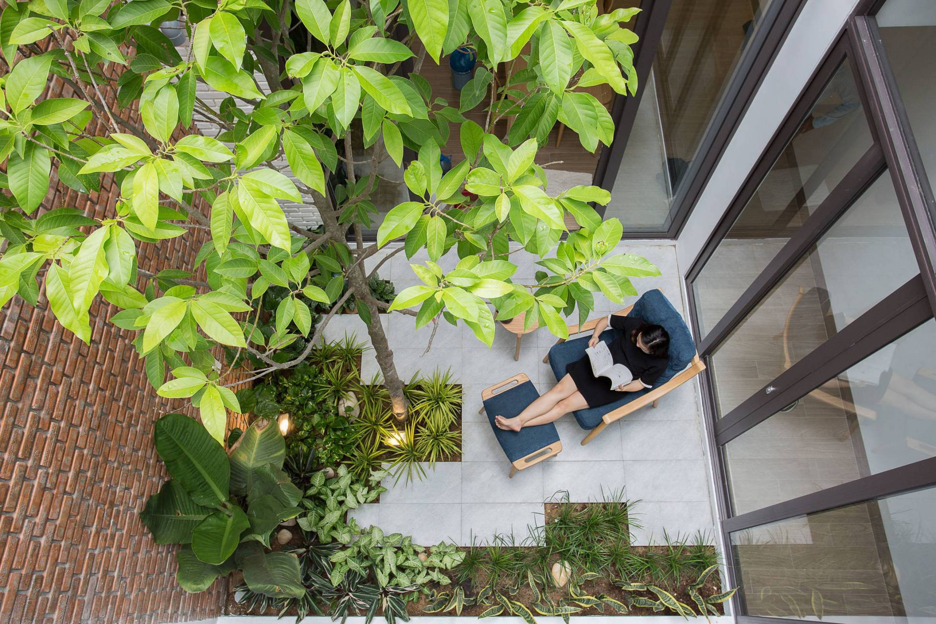 tham khảo Khung giếng trời