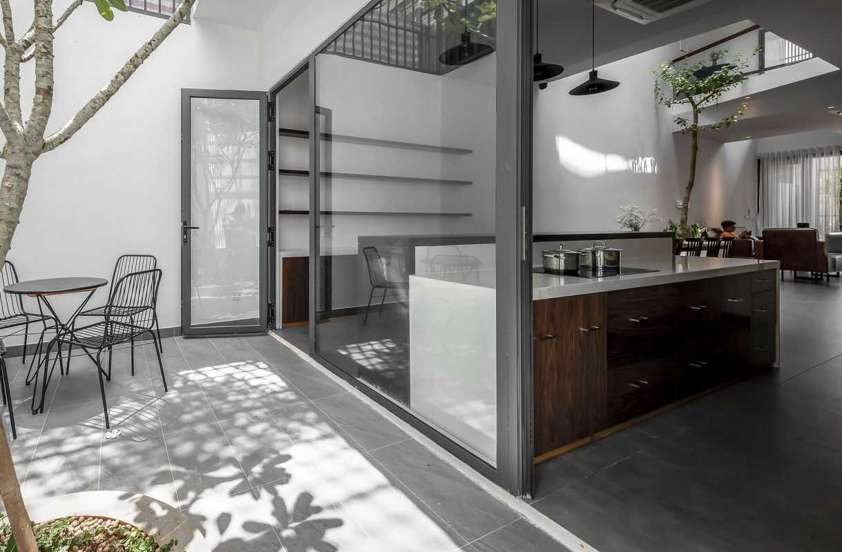 giếng trời trong nhà phố