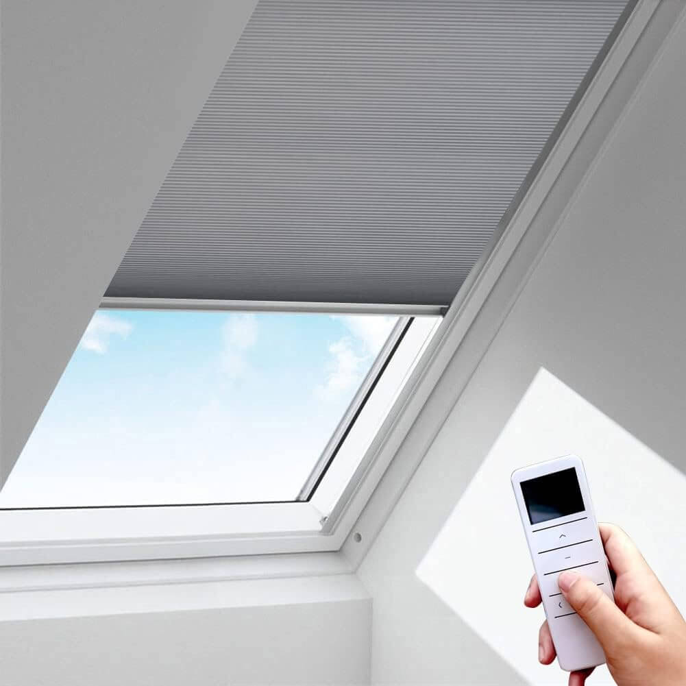 Rèm giếng trời tự động