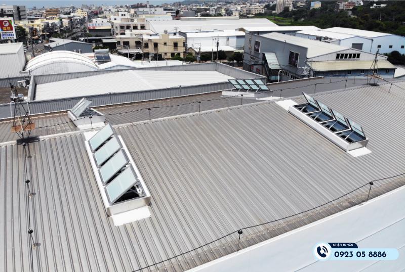 vị trí cửa trời nhà công nghiệp