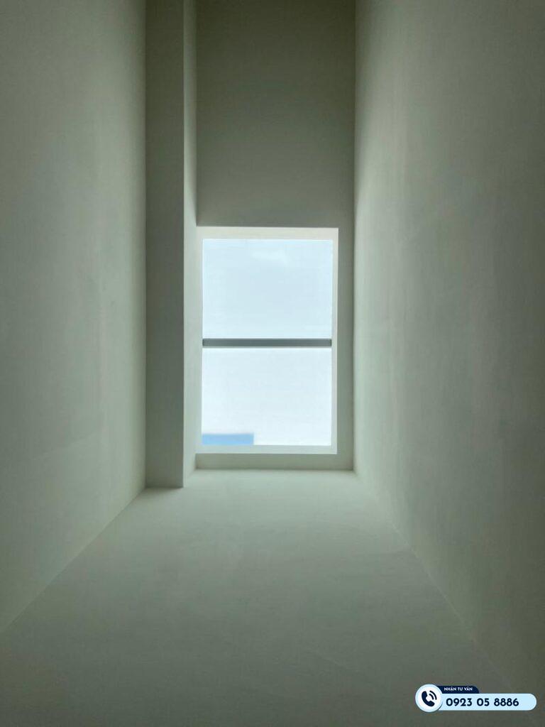 nguyên đặt bếp dưới giếng trời