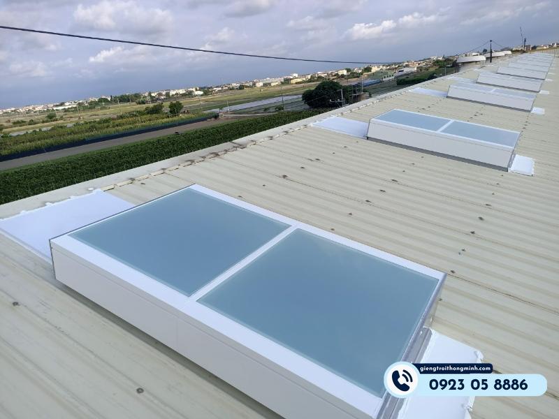 an toàn giếng trời khi mưa bão