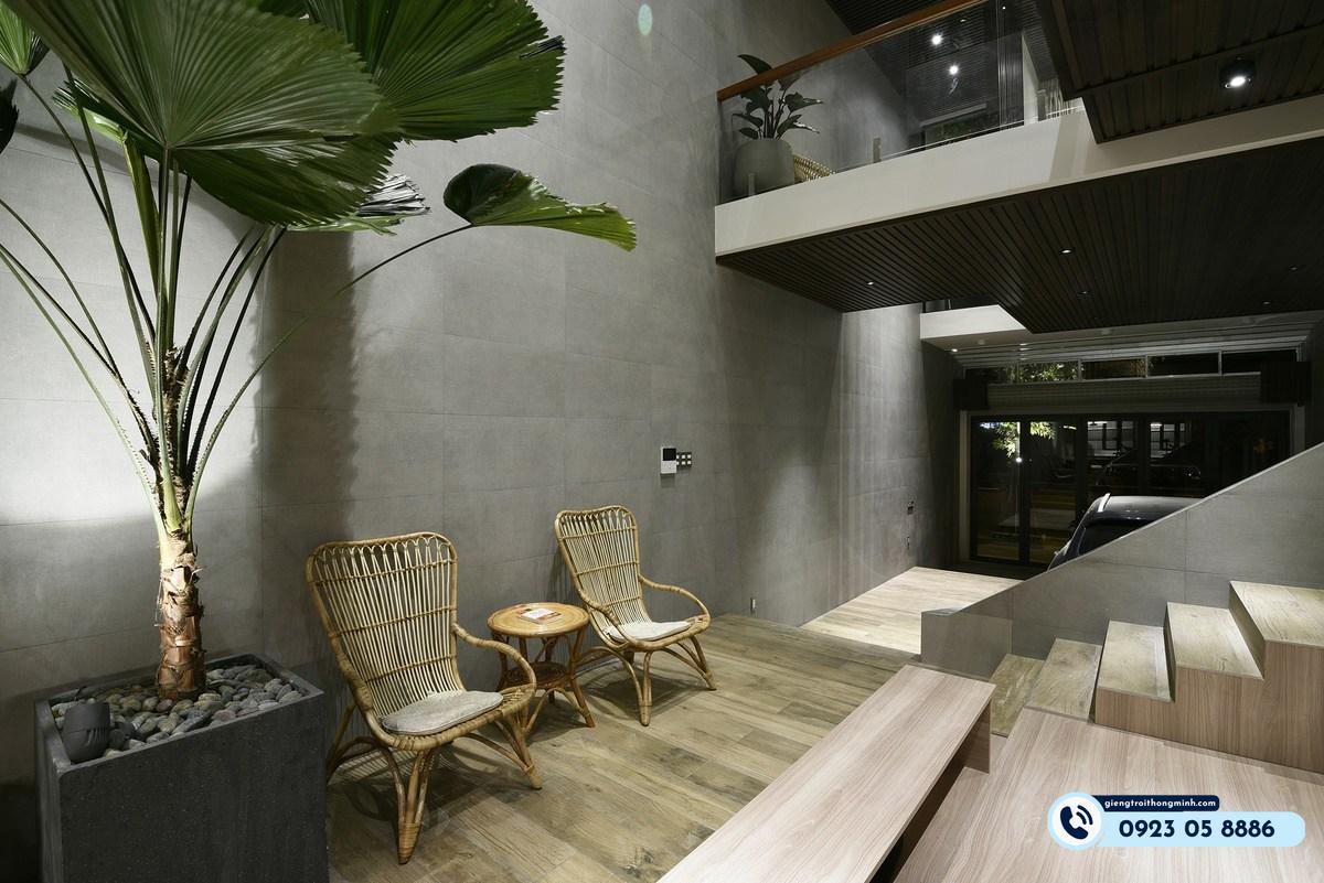 giếng trời phía sau nhà biệt thự