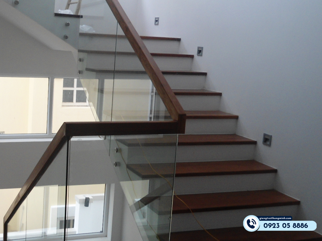 cách lấy ánh sáng cho cầu thang