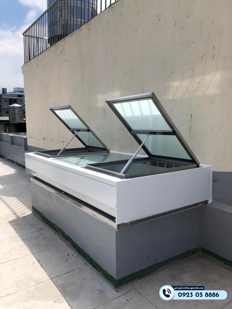 Dán phim cách nhiệt giếng trời