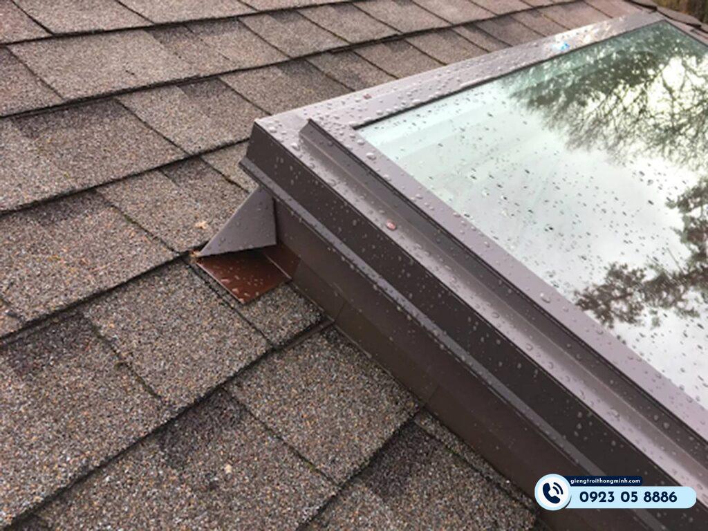 phân loại giếng trời trên mái ngói