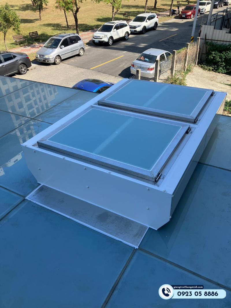 thiết kế nhà 2 giếng trời