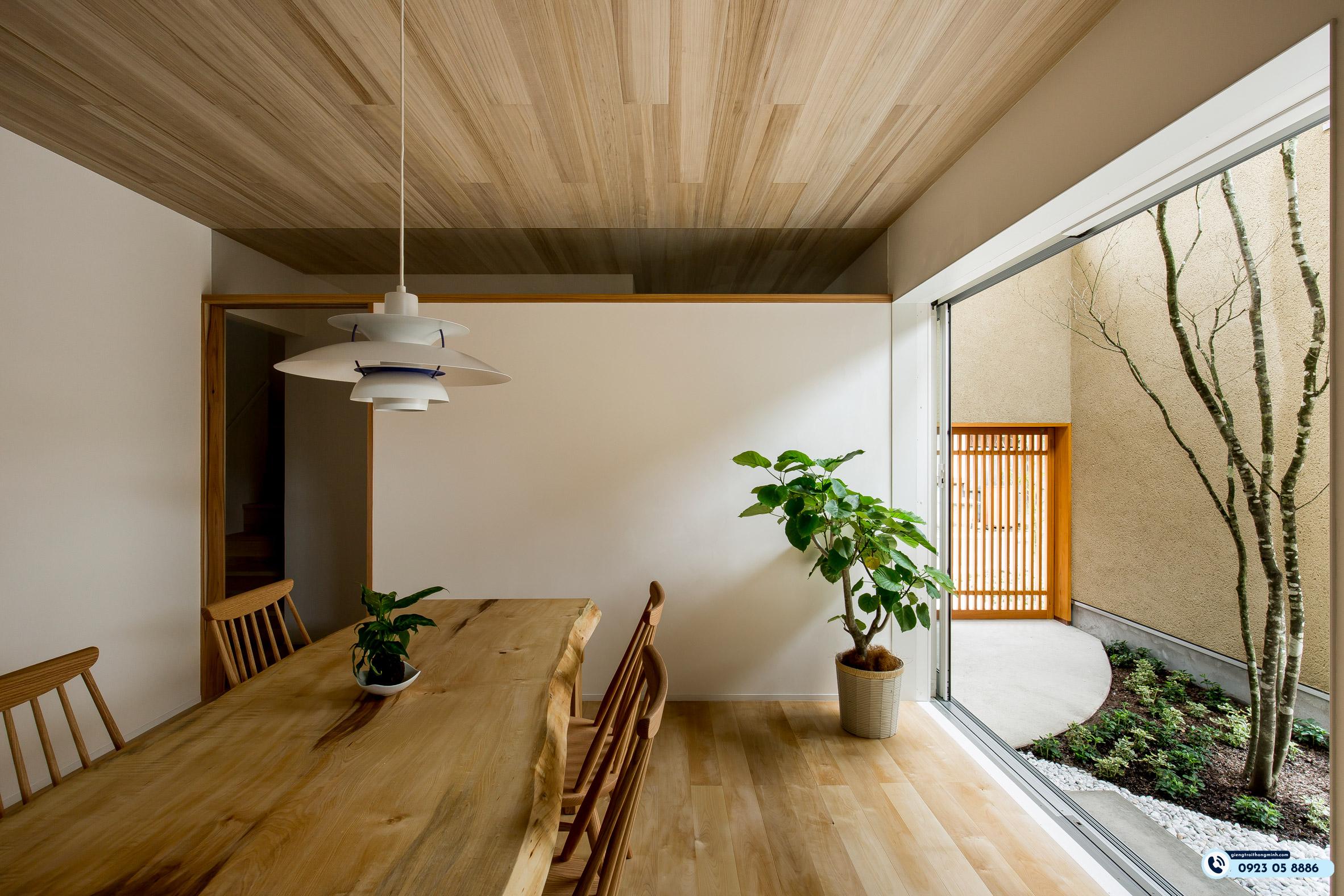 vật liệu ốp giếng trời