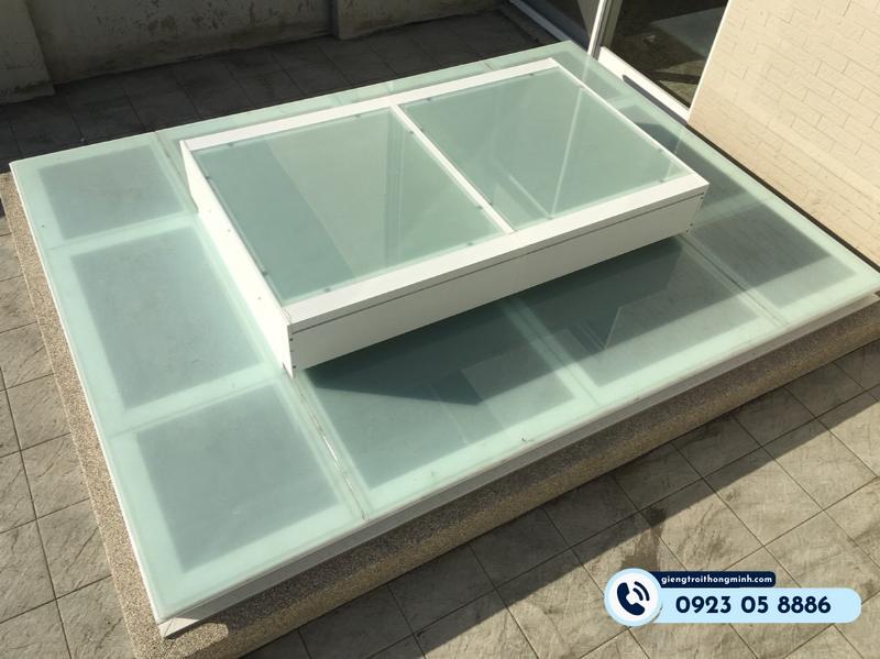 giếng trời cố định