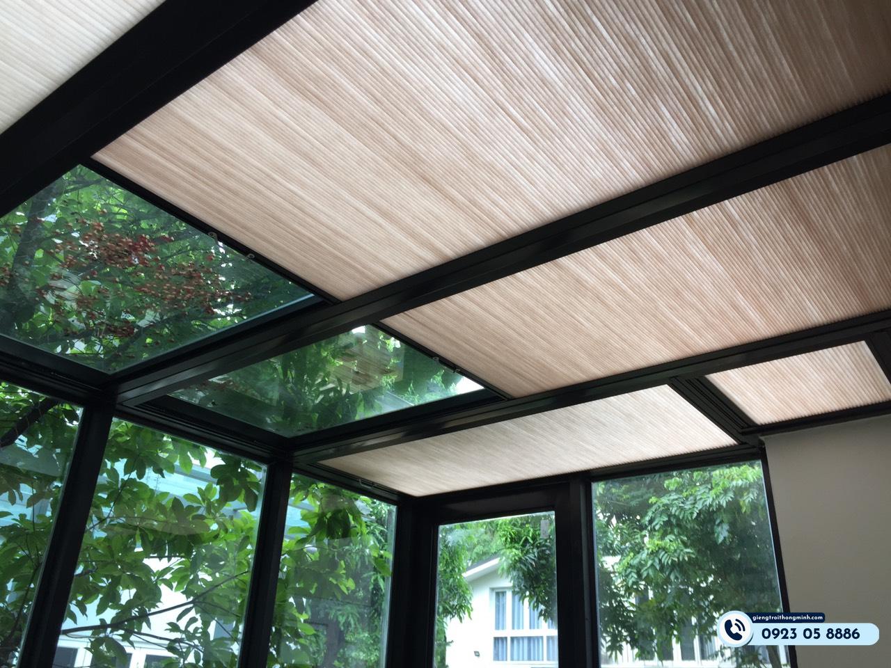 chống nắng mái kính