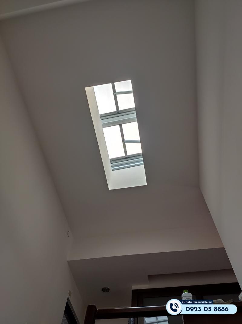 giếng trời giữa nhà ống
