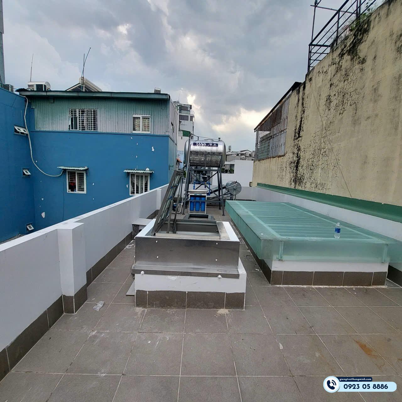 Giếng trời thông minh kết hợp nắp thăm trần