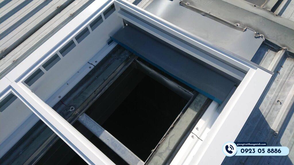 Lắp Giếng trời thông minh Lấy sáng thông gió cho nhà xưởng mái tôn