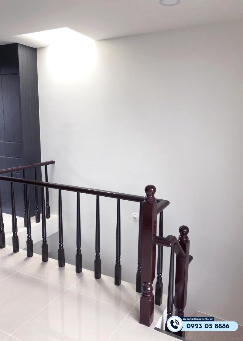 giếng trời kết hợp lối lên cầu thang