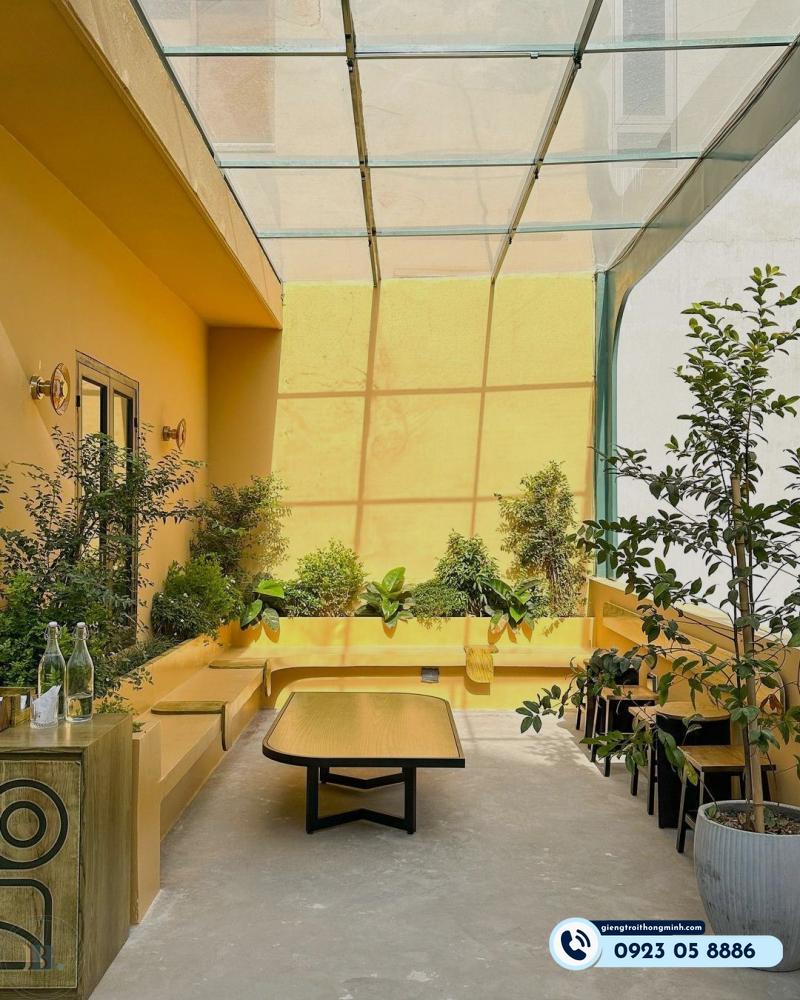 quán cafe có giếng trời