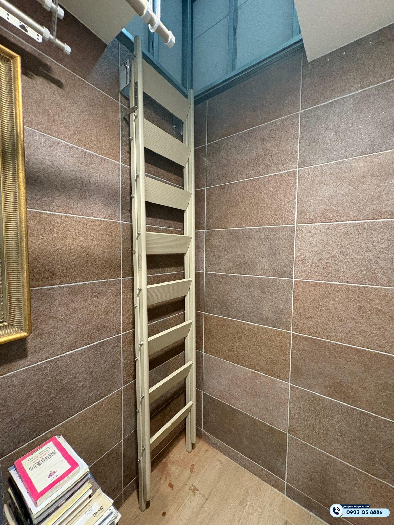 có nên làm cầu thang lên sân thượng
