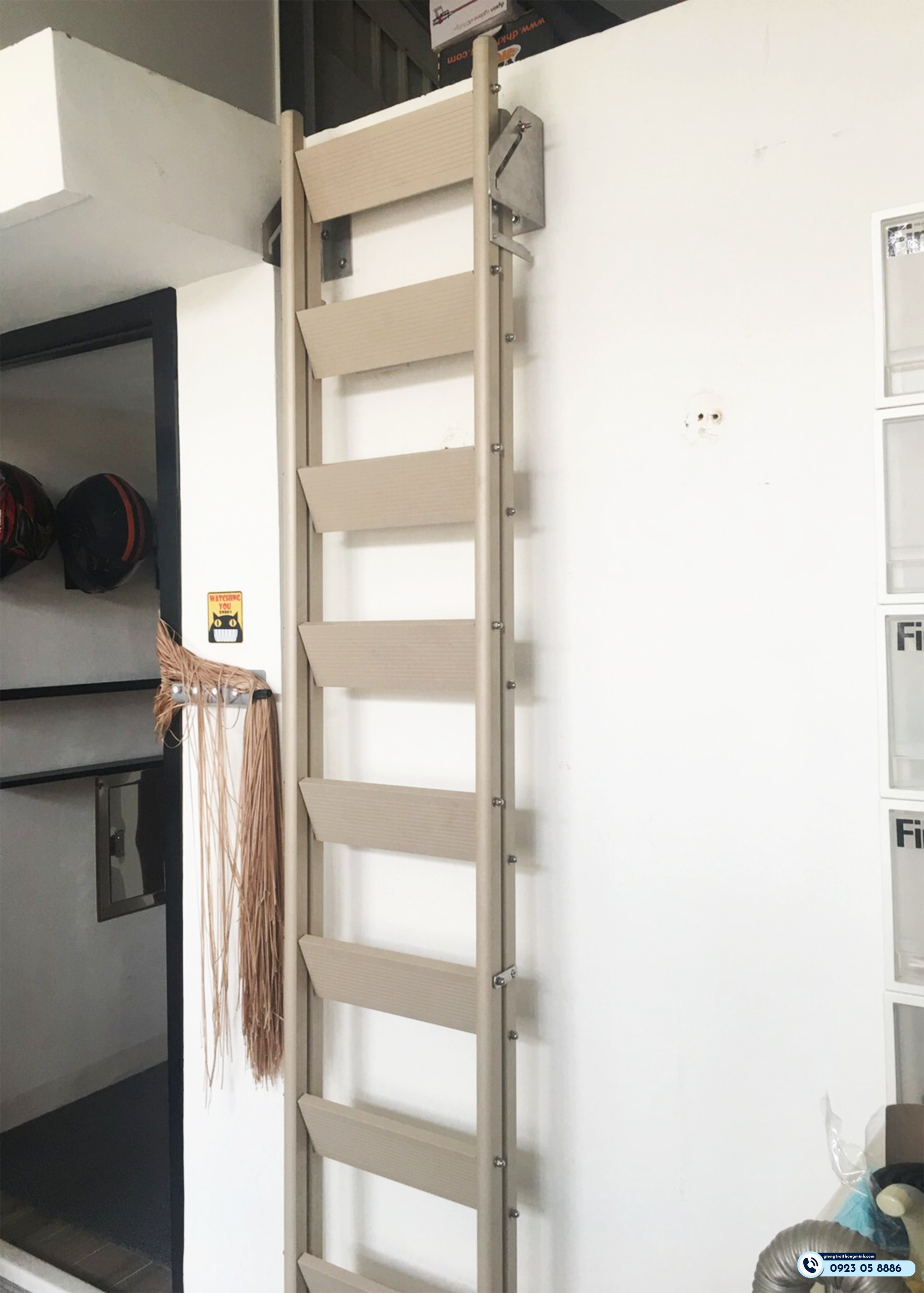 mẫu cầu thang sắt gác lửng