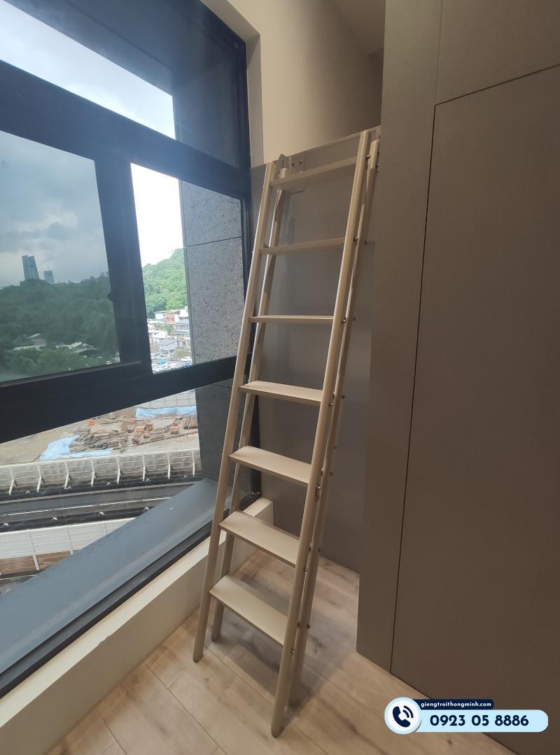 thang xếp gọn gắn tường